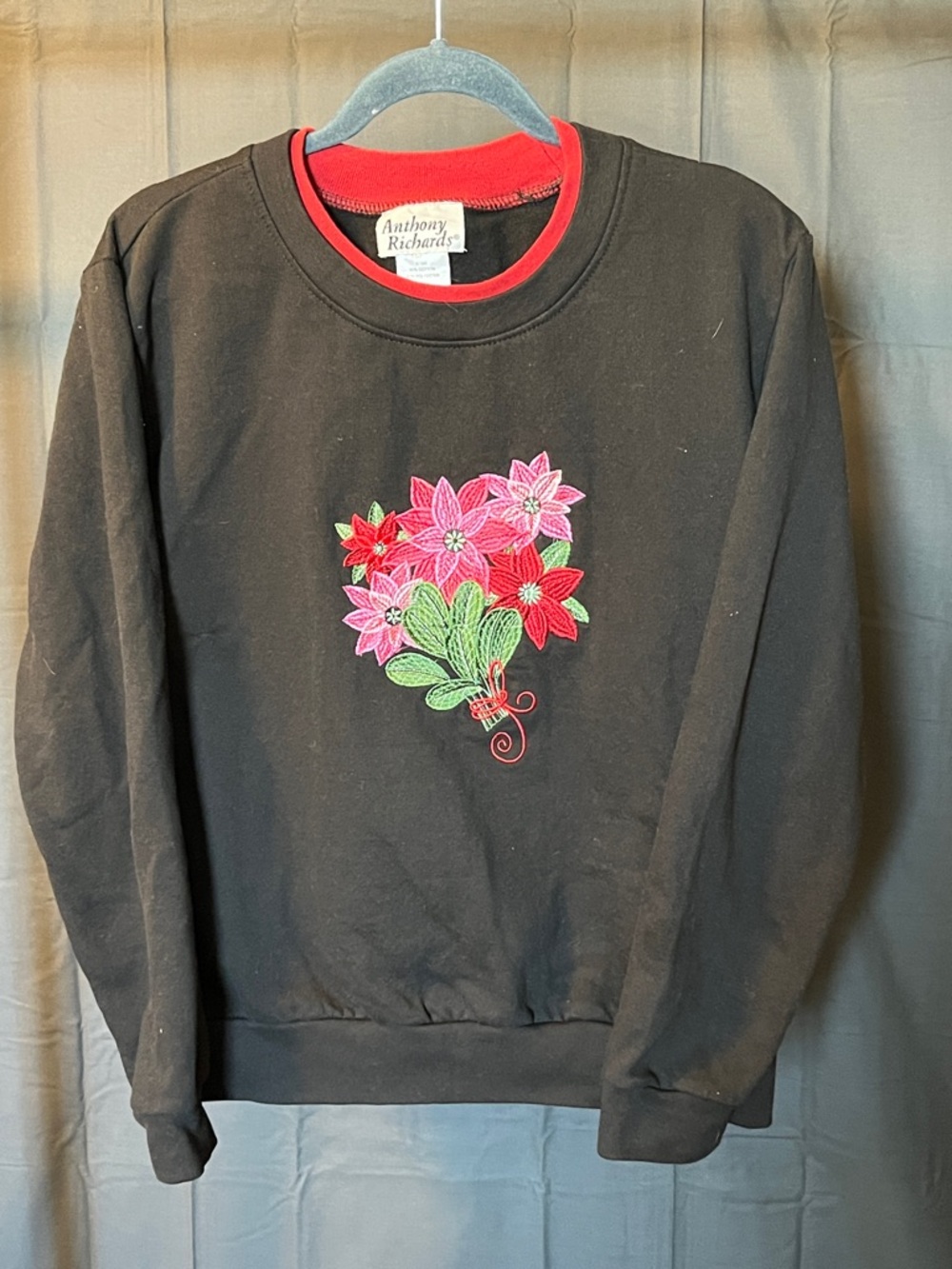 Anthony Richards Vintage Sweatshirt with Floral Bouquet, Size L